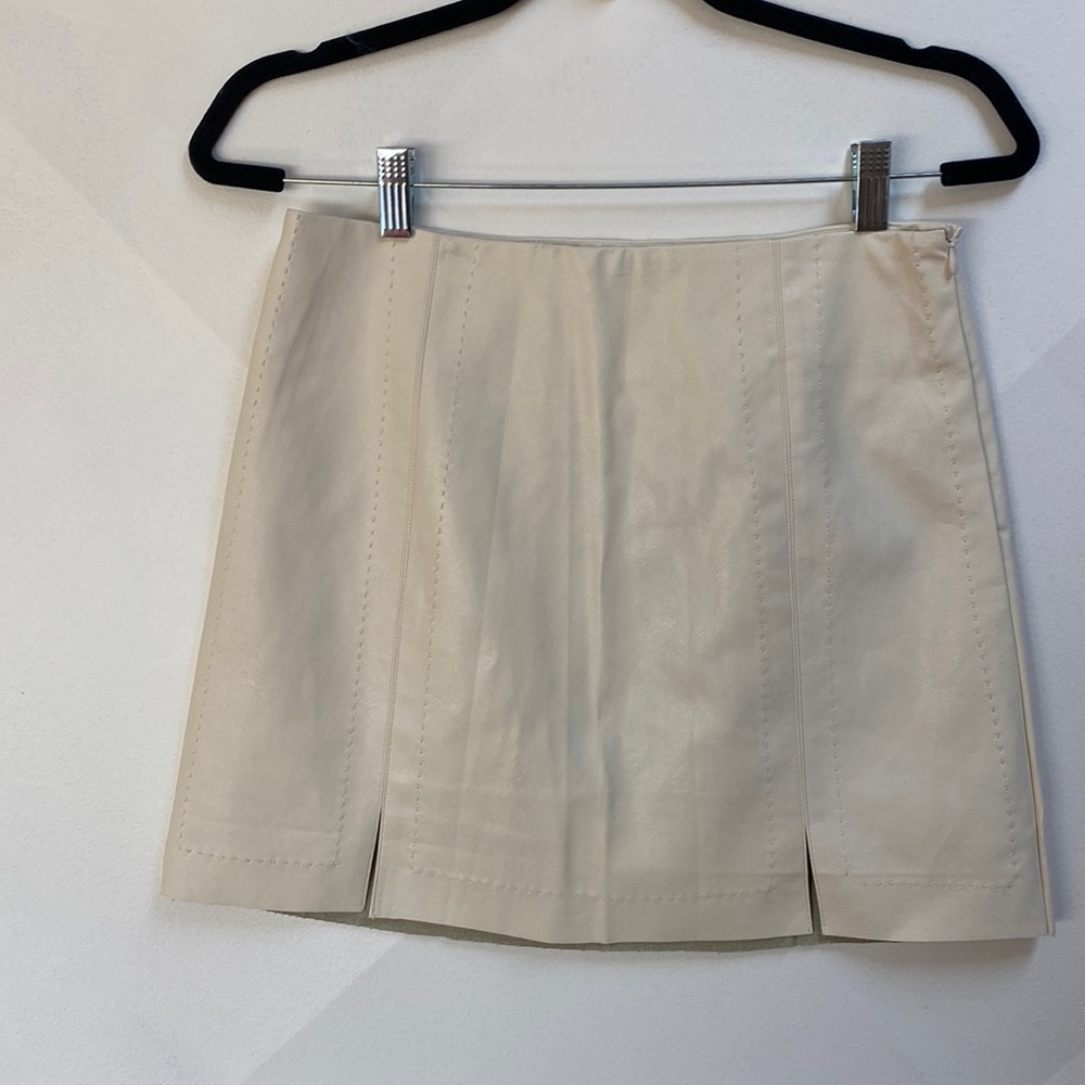 Elegant Cream Women's Skirt